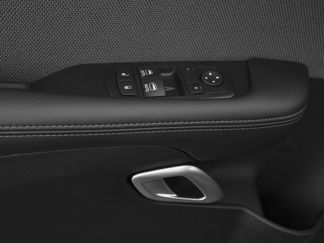 2016 Dodge Challenger SXT Plus