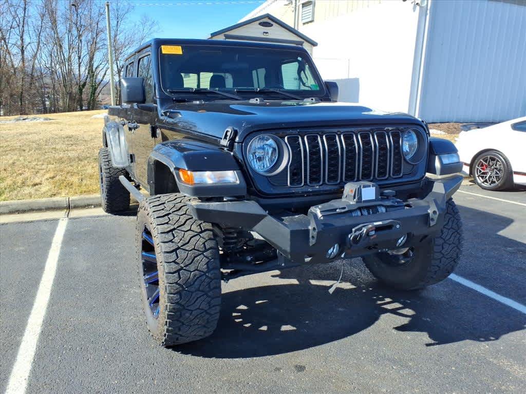 2024 Jeep Gladiator Nighthawk