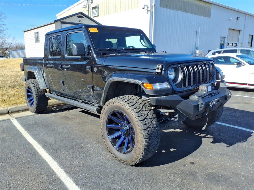 2024 Jeep Gladiator Nighthawk