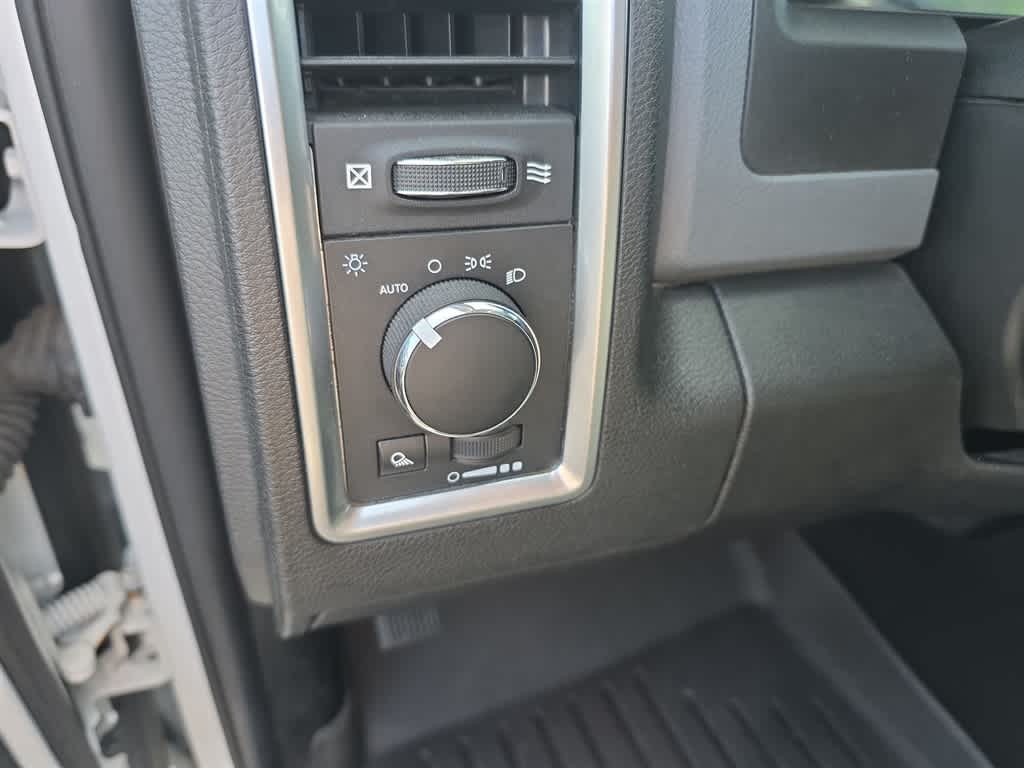 2020 RAM 1500 Classic SLT