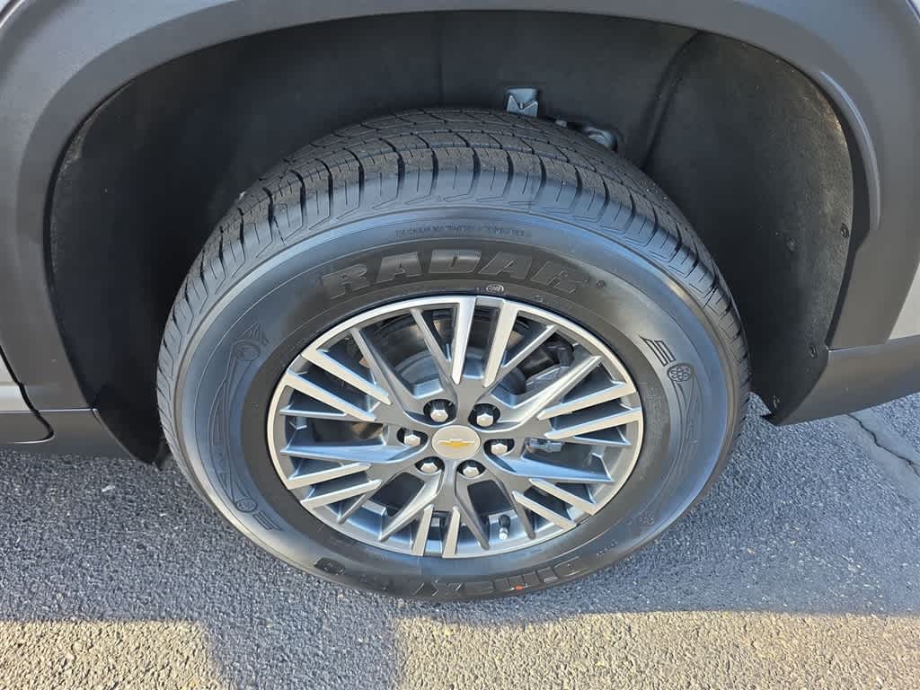 2024 Chevrolet Traverse AWD LT