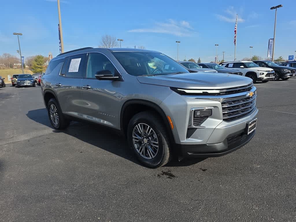 2024 Chevrolet Traverse AWD LT