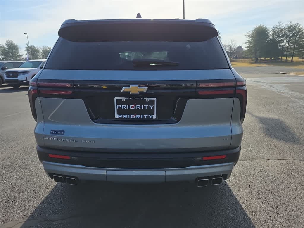 2024 Chevrolet Traverse AWD LT