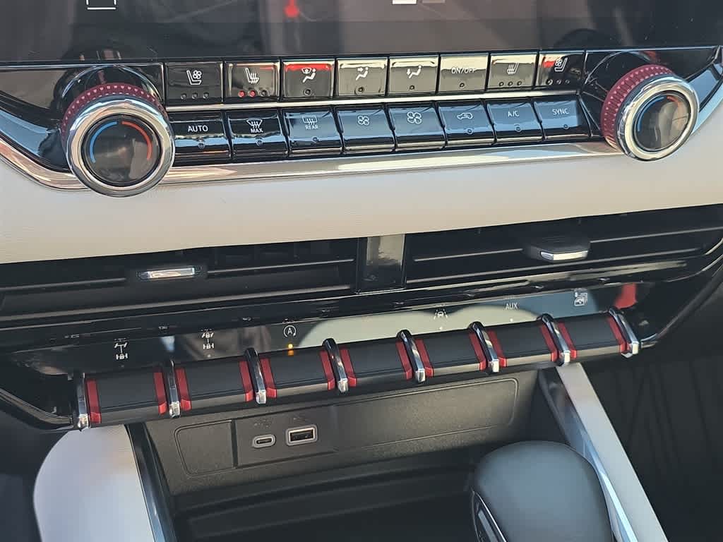 2024 GMC Canyon 4WD AT4X