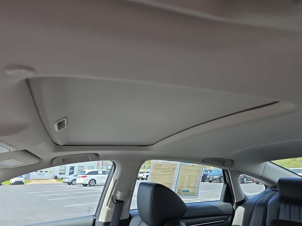 2022 Honda Accord Hybrid Touring