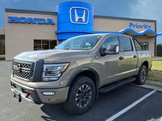 2024 Nissan Titan PRO-4X