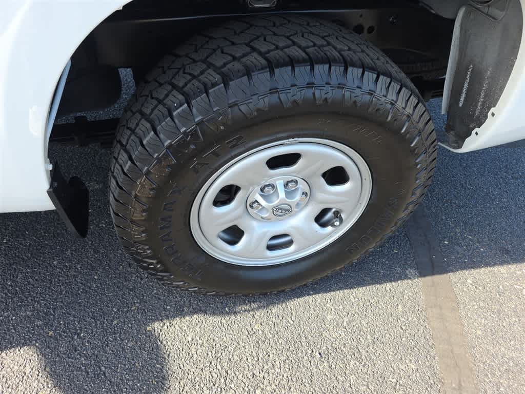 2022 Nissan Frontier S