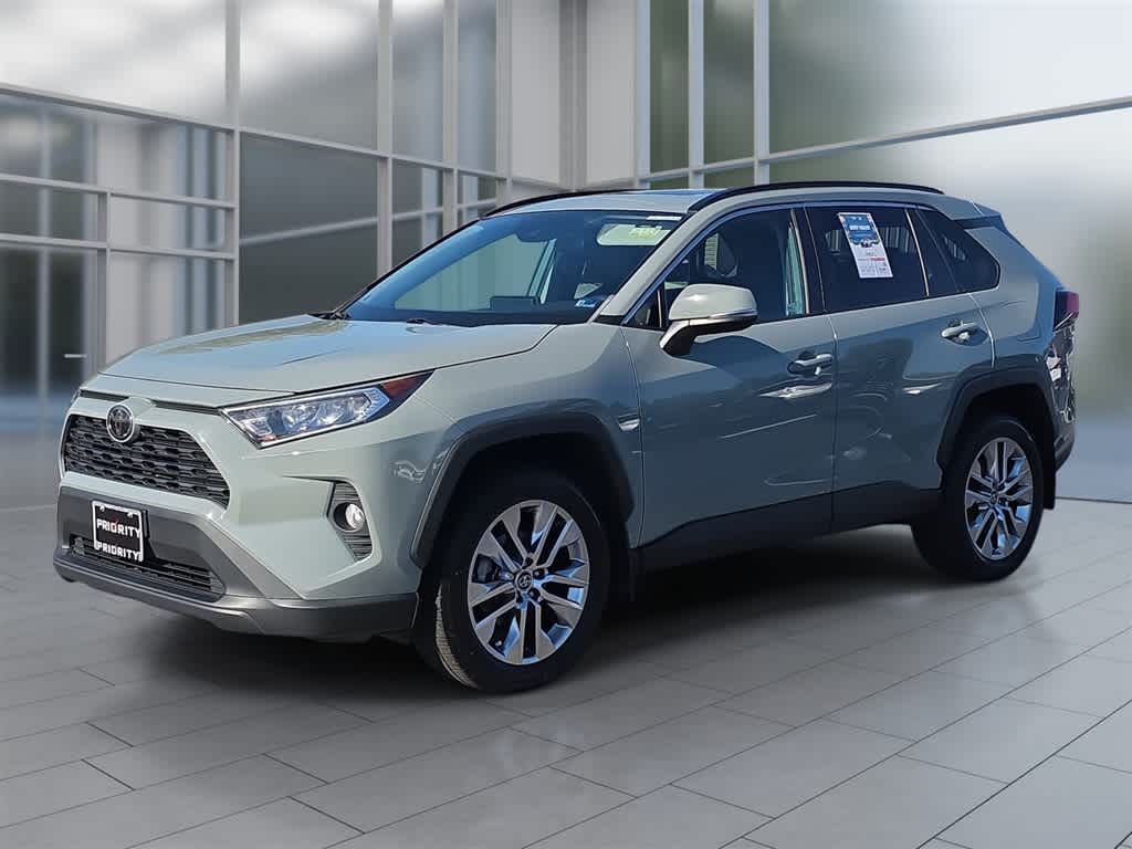 2020 Toyota RAV4 XLE Premium