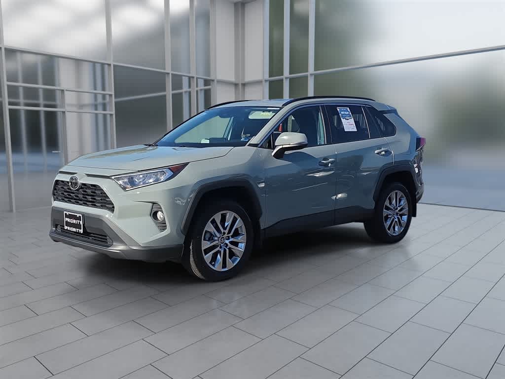 2020 Toyota RAV4 XLE Premium