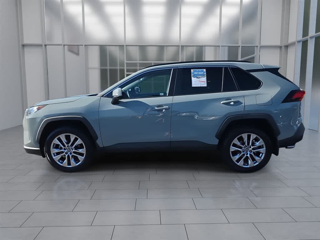 2020 Toyota RAV4 XLE Premium