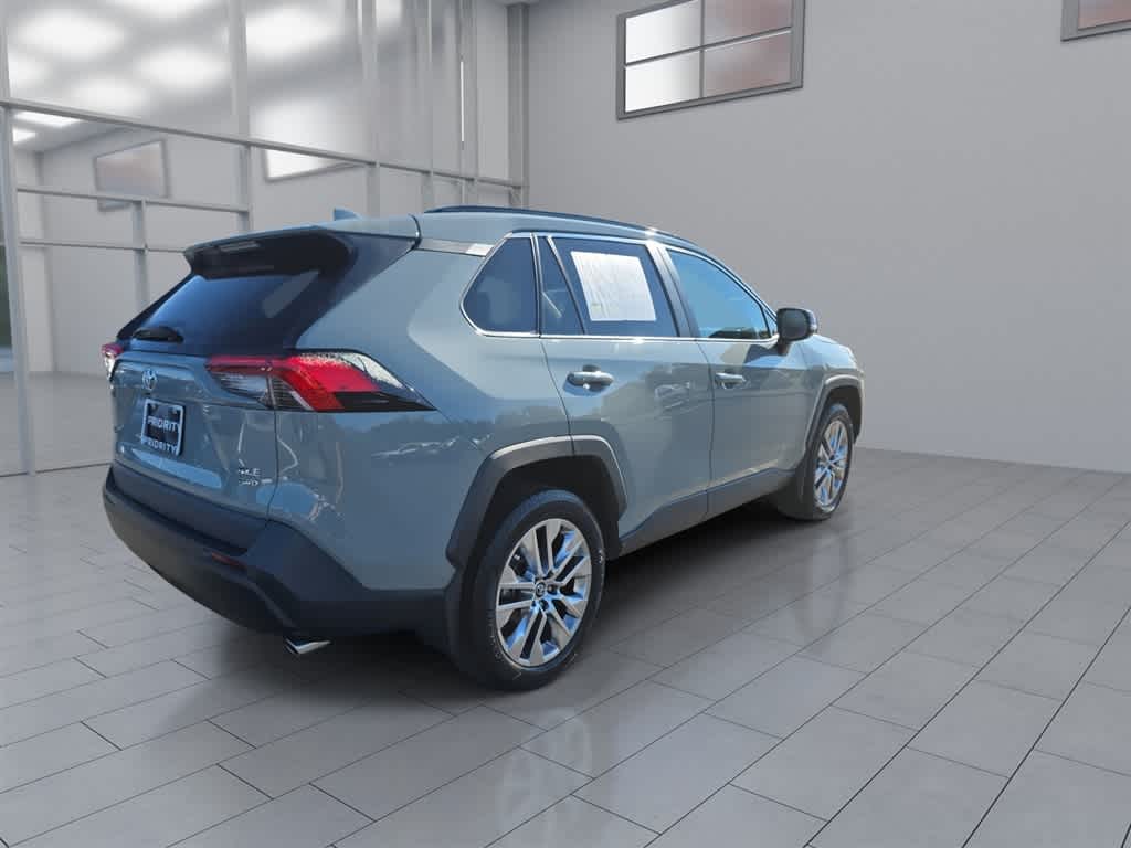 2020 Toyota RAV4 XLE Premium