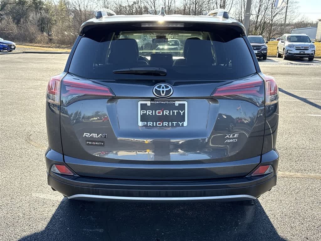 2018 Toyota RAV4 XLE