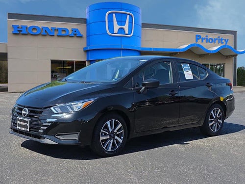 2023 Nissan Versa SV