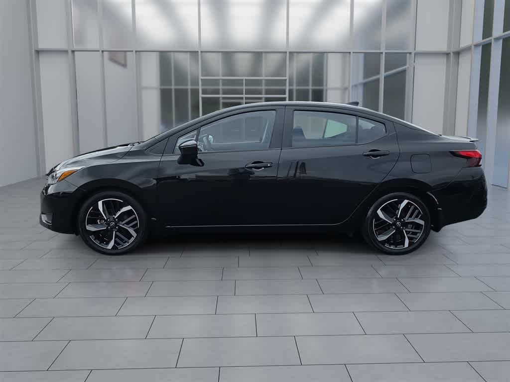 2024 Nissan Versa SR
