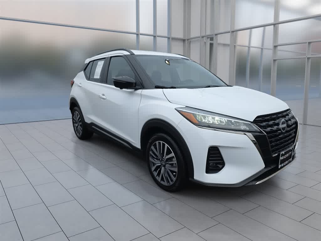 2024 Nissan Kicks SR