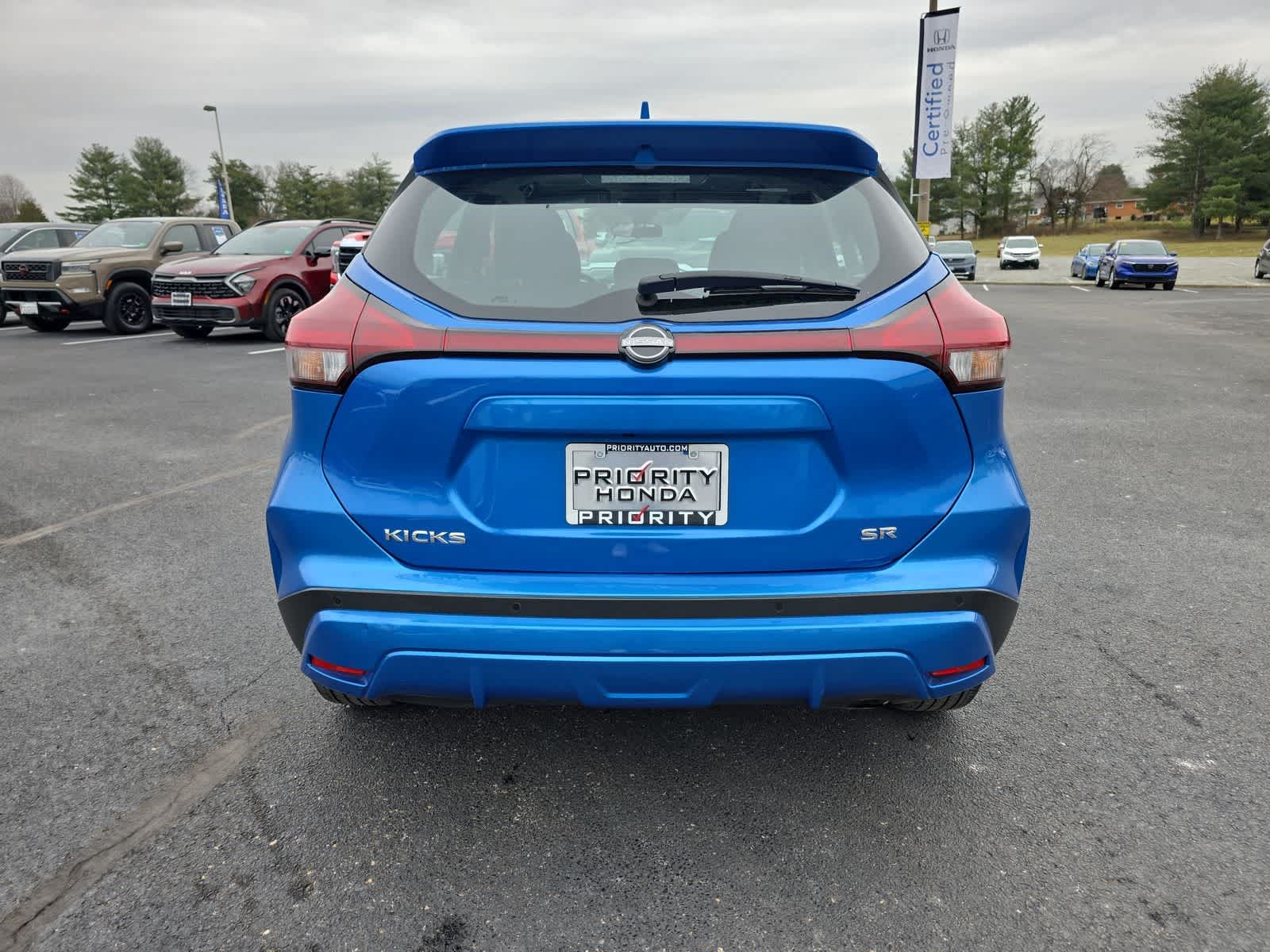 2024 Nissan Kicks SR