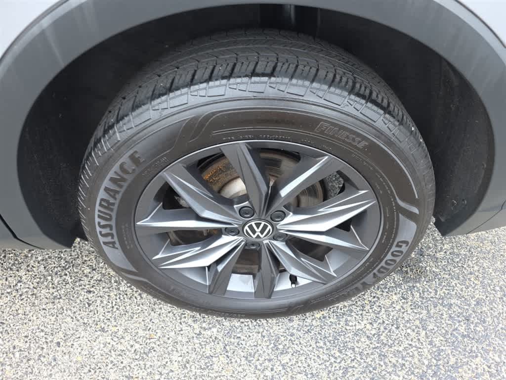 2023 Volkswagen Tiguan SE