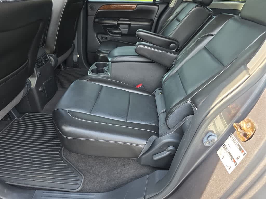 2014 Nissan Armada Platinum