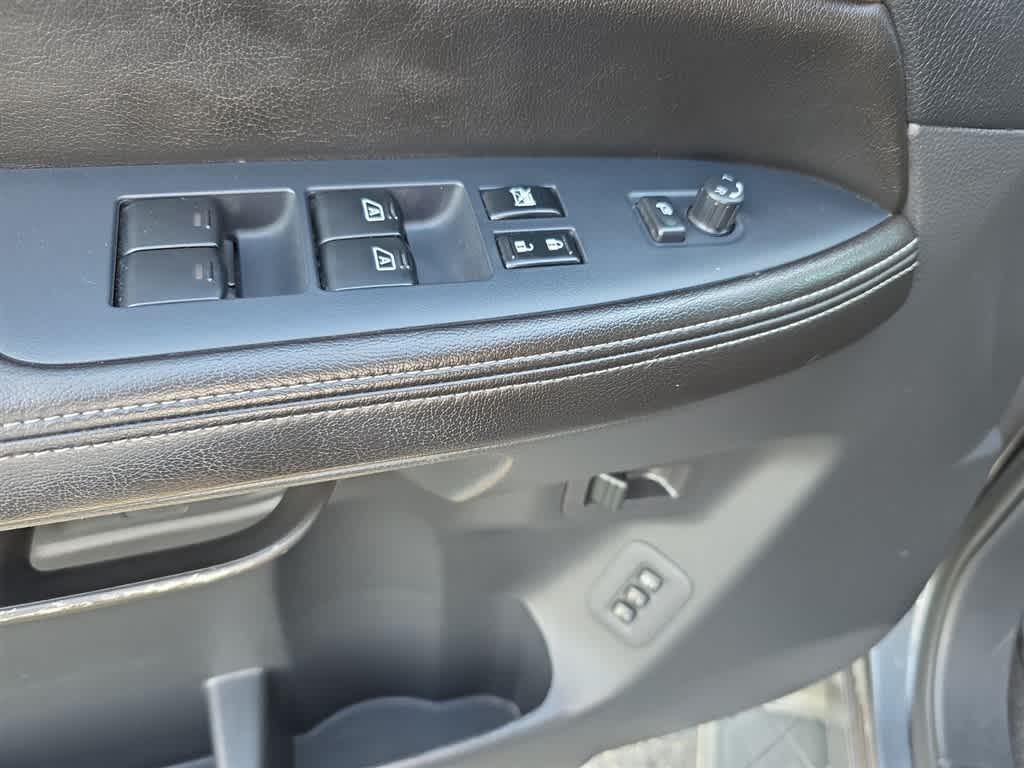 2014 Nissan Armada Platinum