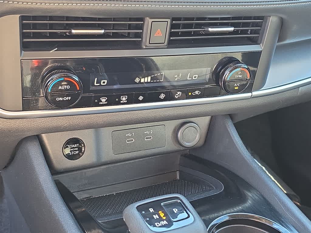 2024 Nissan Rogue SV