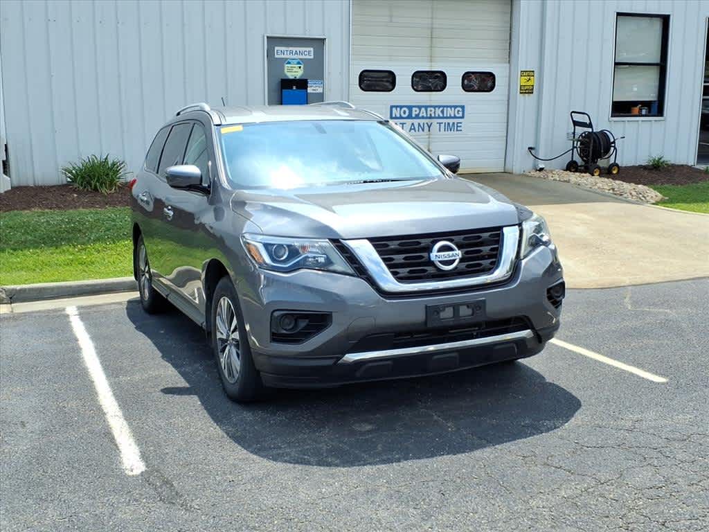 2017 Nissan Pathfinder S