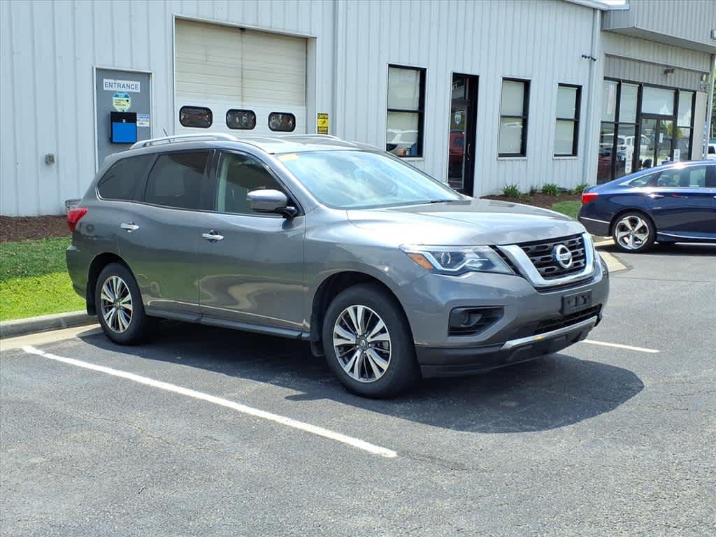 2017 Nissan Pathfinder S