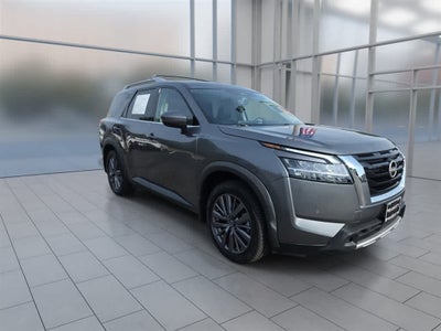 2023 Nissan Pathfinder SL