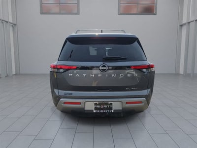 2023 Nissan Pathfinder SL