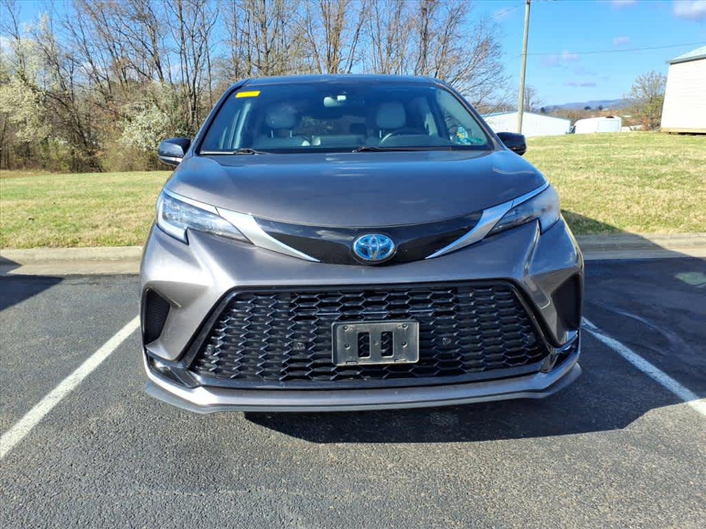 2022 Toyota Sienna XSE
