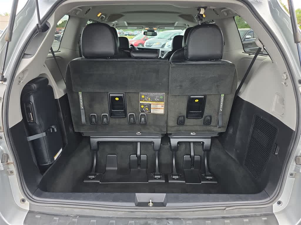 2019 Toyota Sienna SE