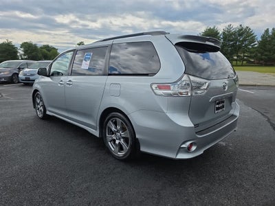 2019 Toyota Sienna SE