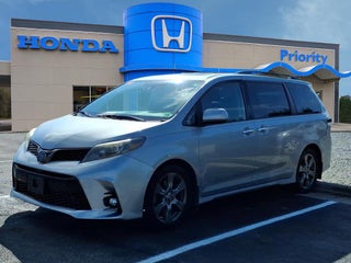 2019 Toyota Sienna SE