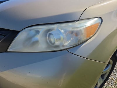 2011 Toyota Sienna Base