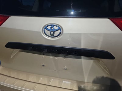 2011 Toyota Sienna Base