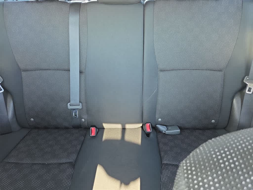 2009 Pontiac Vibe Base