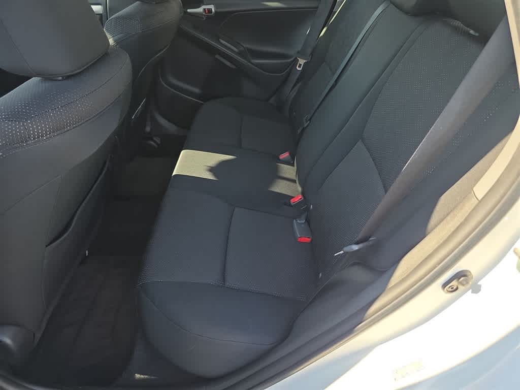 2009 Pontiac Vibe Base