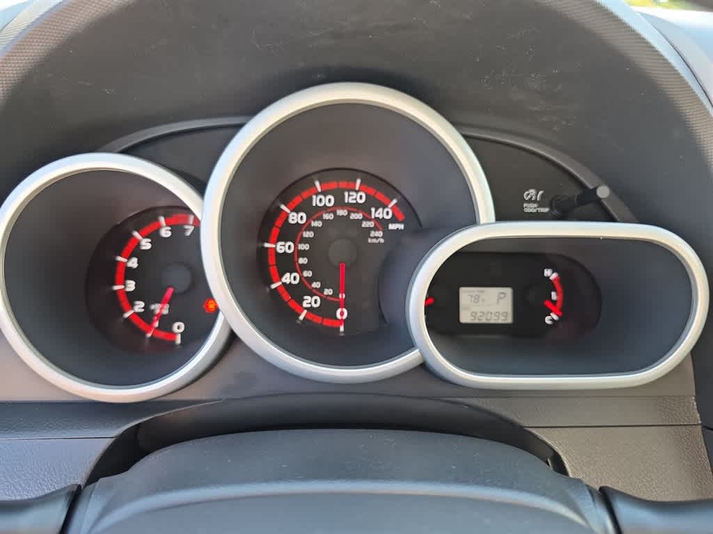 2009 Pontiac Vibe Base