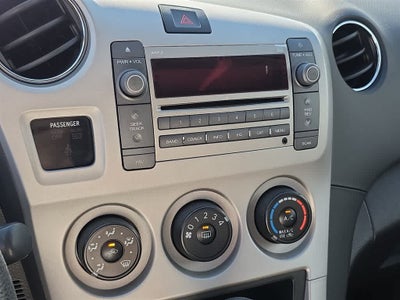 2009 Pontiac Vibe Base