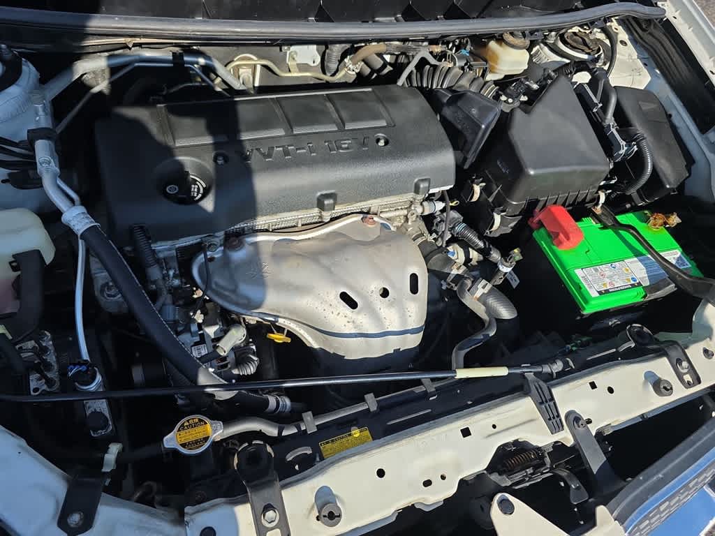 2009 Pontiac Vibe Base