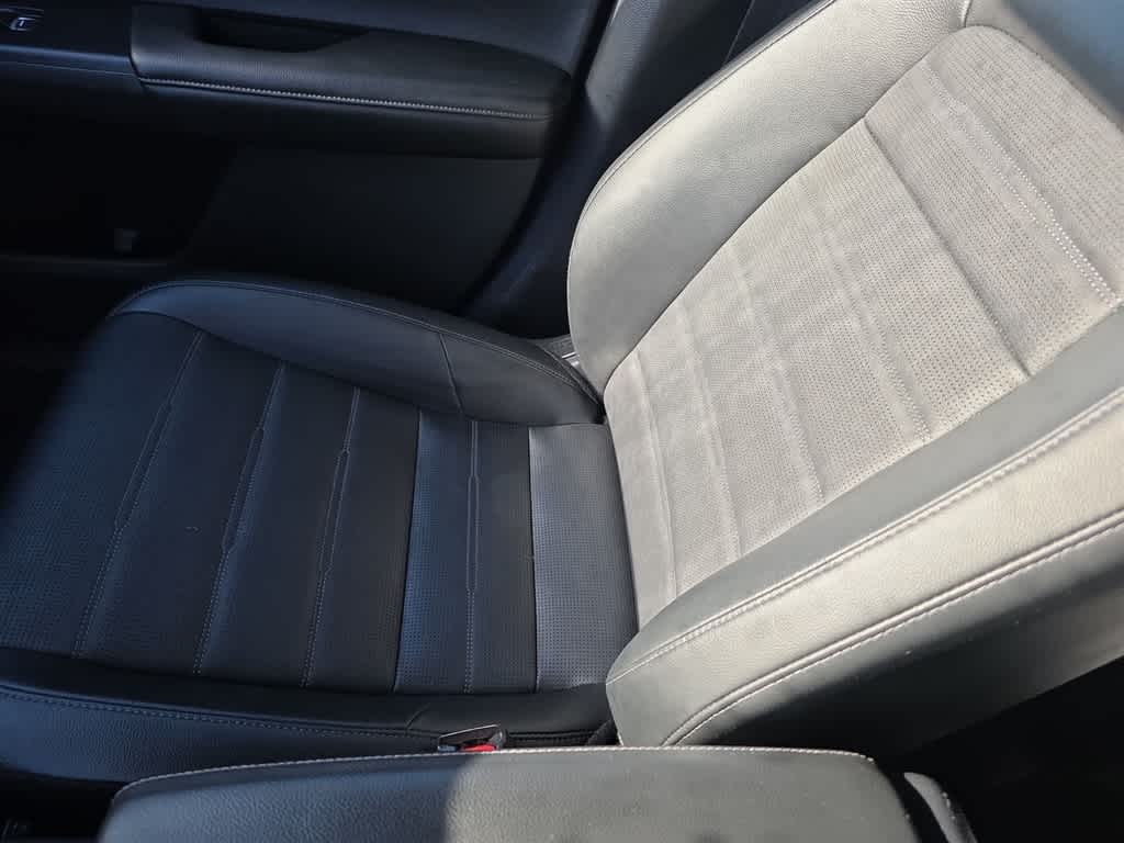 2025 Honda CR-V EX-L - Photo 26