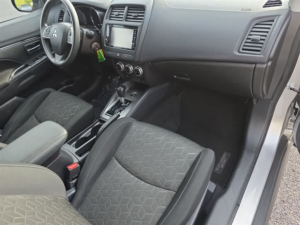 2024 Mitsubishi Outlander Sport ES