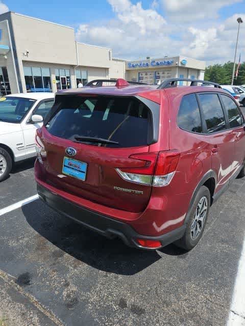 2023 Subaru Forester Premium