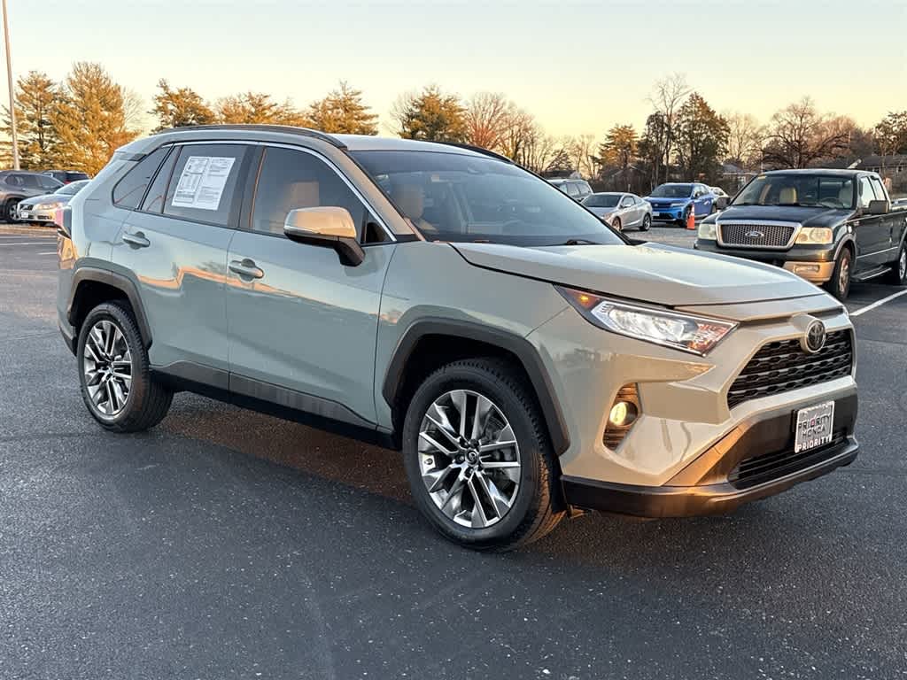 2019 Toyota RAV4 XLE Premium
