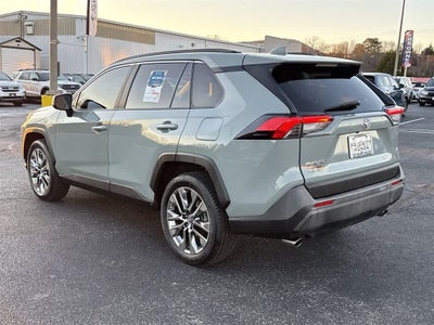 2019 Toyota RAV4 XLE Premium