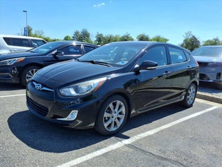 2013 Hyundai Accent 5-Door SE