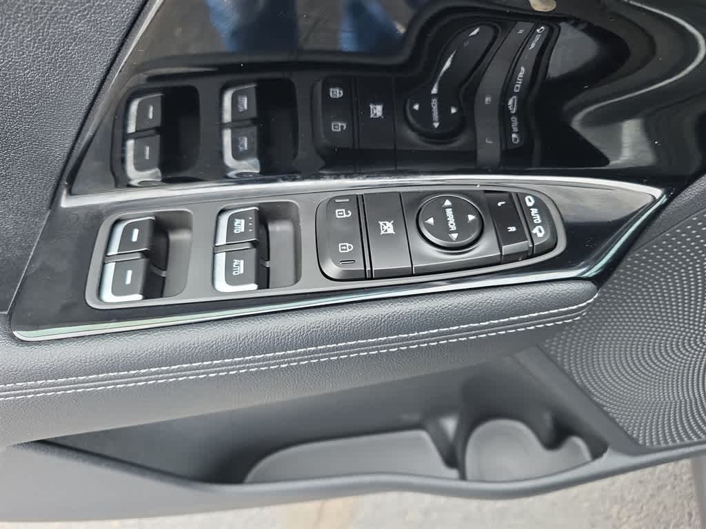 2022 Kia Niro Plug-In Hybrid EX