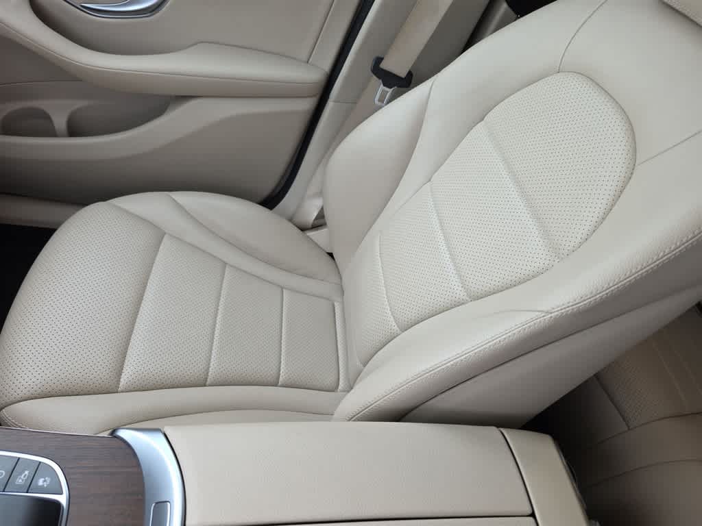 2021 Mercedes-Benz GLC 300 GLC 300