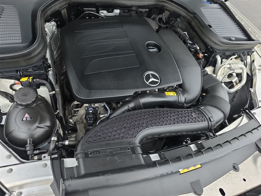 2021 Mercedes-Benz GLC 300 GLC 300