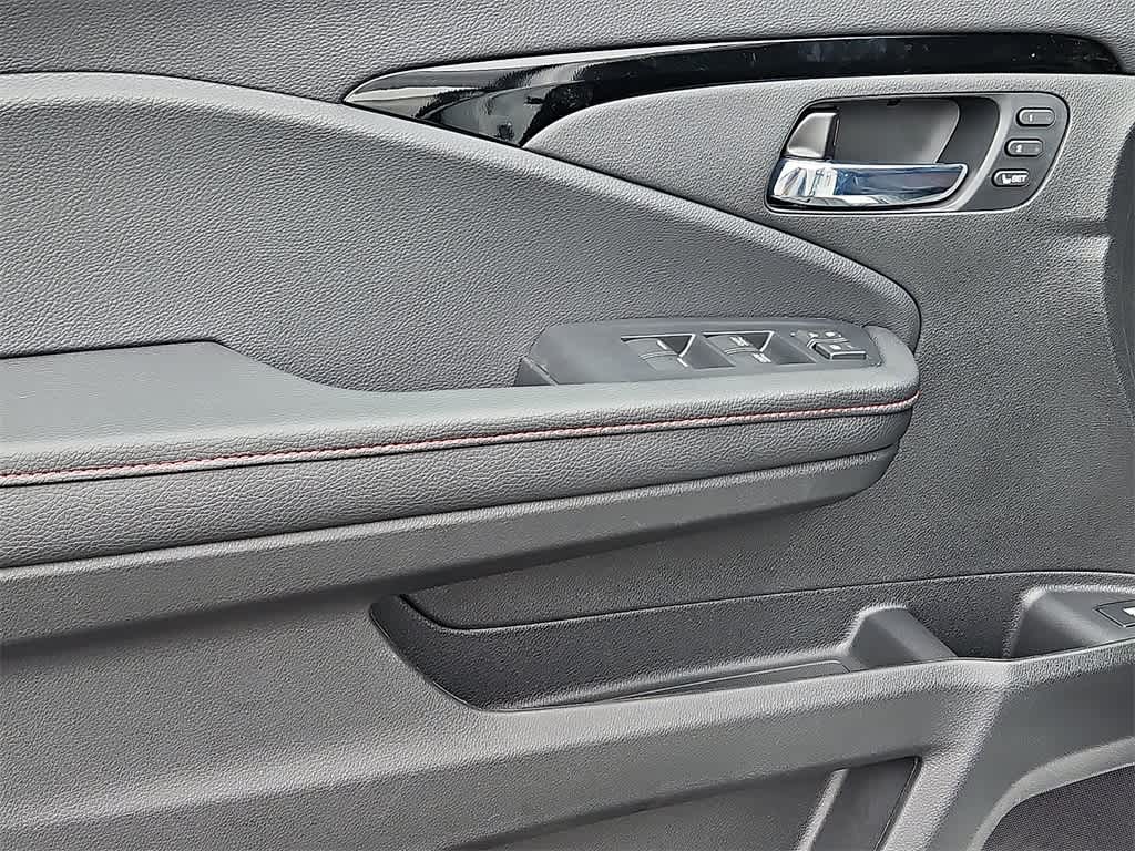 2026 Honda Ridgeline Black Edition Two-Tone